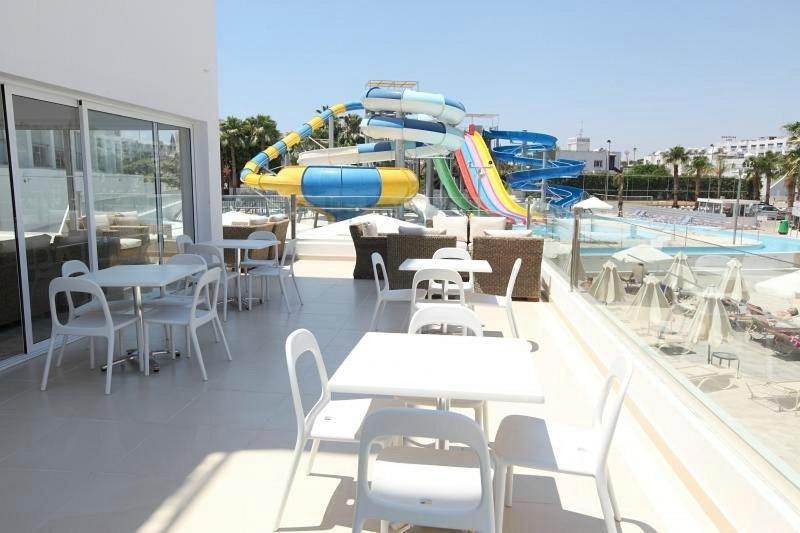 Anastasia Splash Residences โปรทาราส ภายนอก รูปภาพ