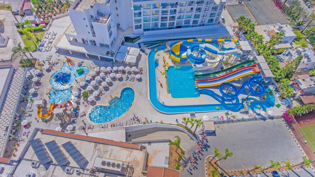Anastasia Splash Residences โปรทาราส ภายนอก รูปภาพ